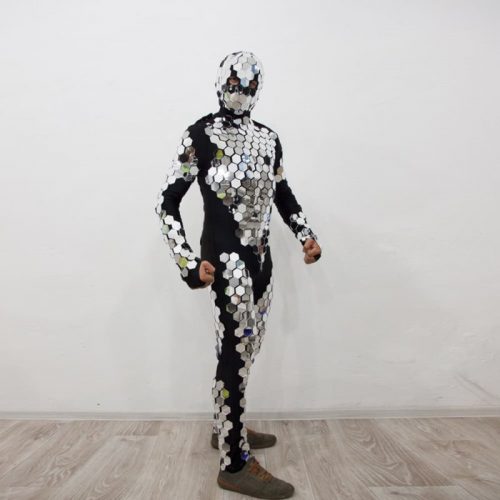 Discoball costume in full size from half a turn