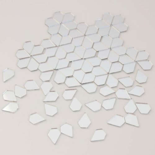 A huge amount of mirror petals tiles