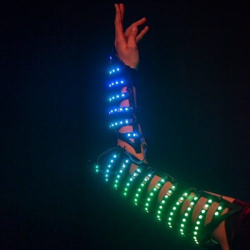 LED-sleeve-with-suit