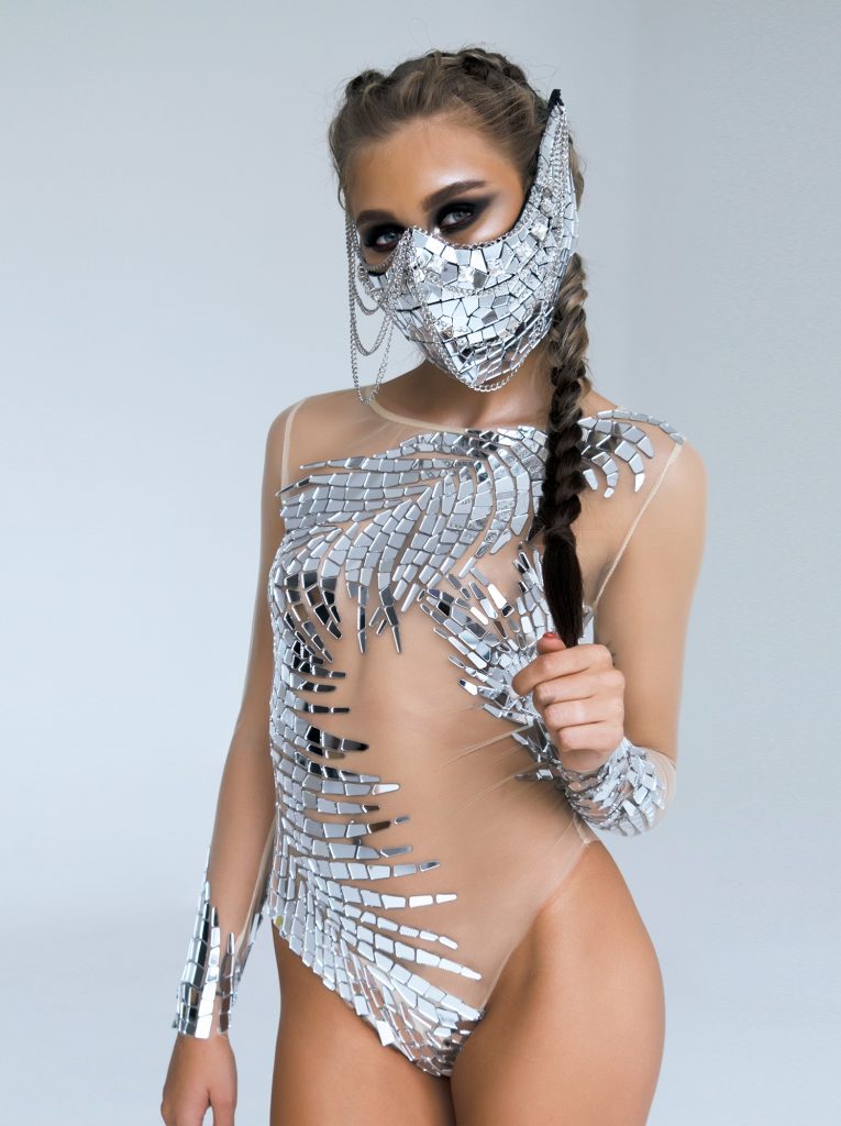 Review: Top 6 Disco Ball Costume Ideas of 2021 - Light Solutions ETERE - by  ETERESHOP