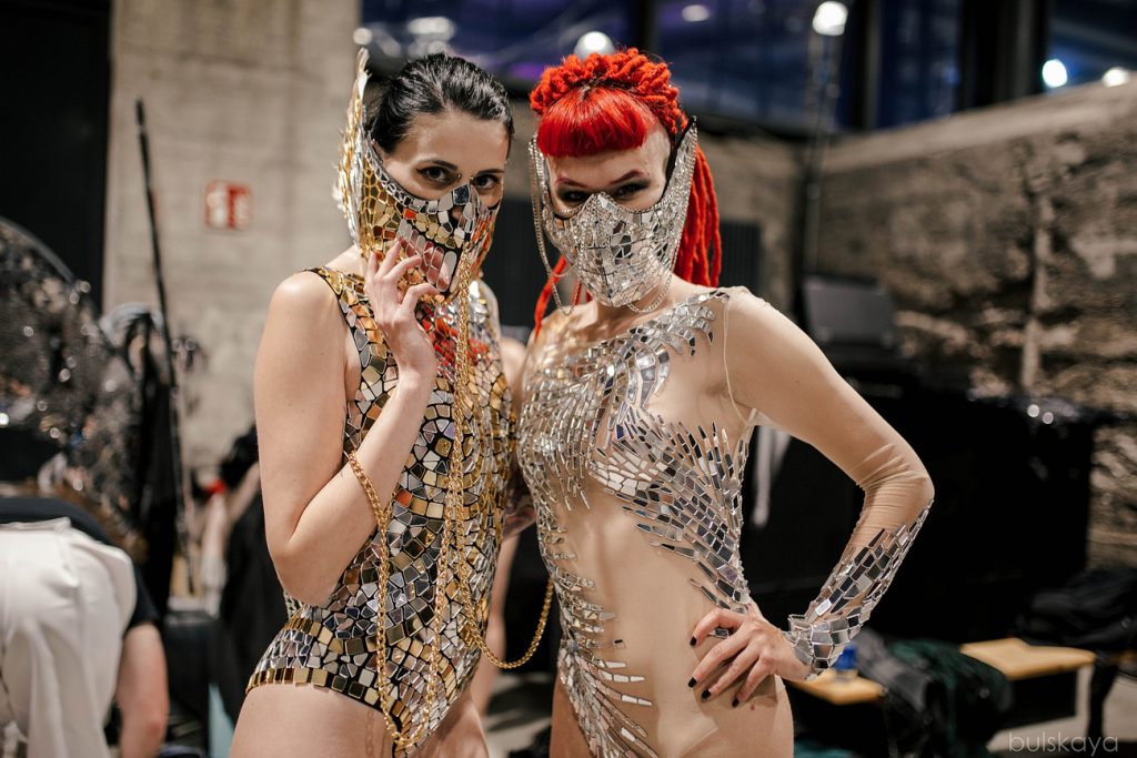 Avantgardista 2019 ETERESHOP Backstage Gold and Silver Mirror Masks and Bodysuits Sexy Sequin Bodysuits