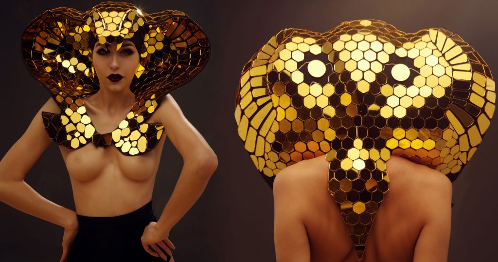 Gold-Mirror-Cobra-Mask-by-ETERESHOP