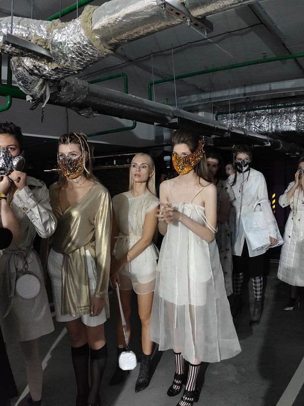 Stylish-Masks-Mirror-Fashion-by-ETERESHOP-Belarus-Fashion-Week-2019