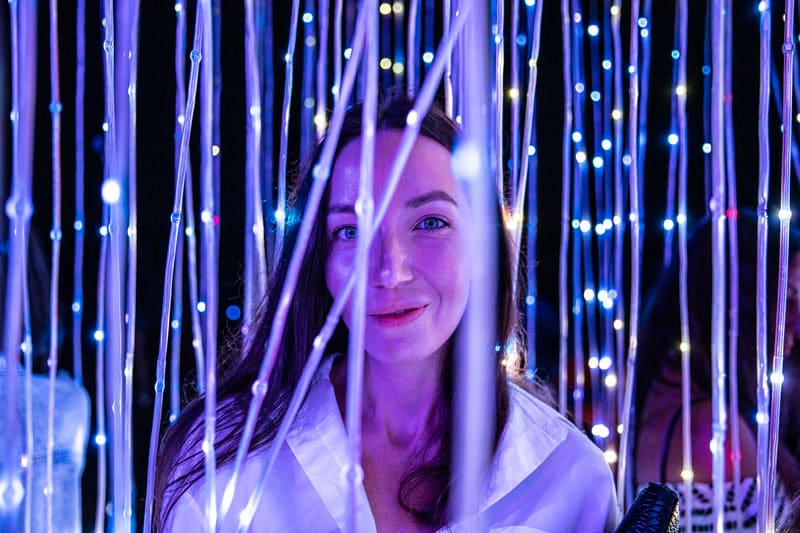 Rainbow-LED-Installation-Party-Cube-LED-photozone