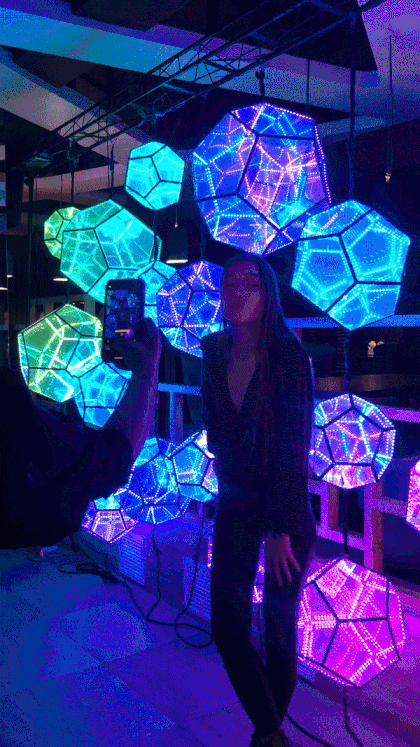LED Infinity Mirror Dodecahedron Wall Party Photozone