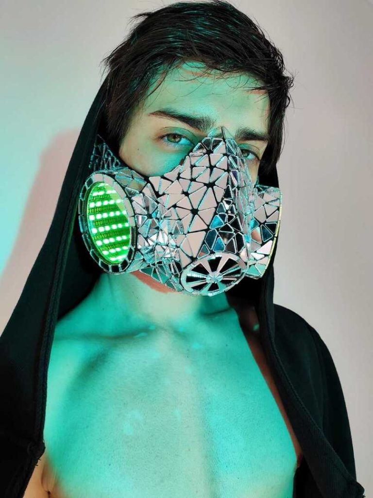 Silver-Infinity-Mirror-Respirator-Mask-ETERESHOP