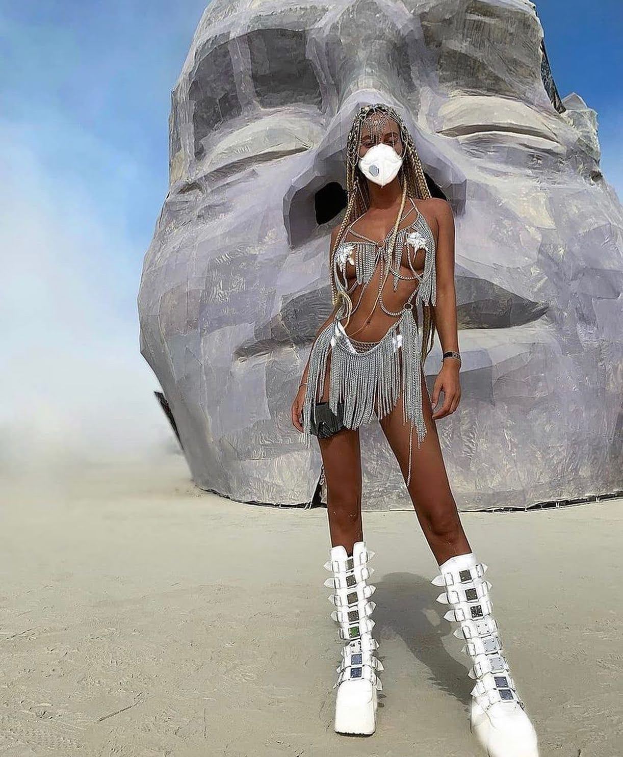 https://www.etereshop.com/wp-content/uploads/2021/06/burningmanfashion_-17062021-0002.jpg