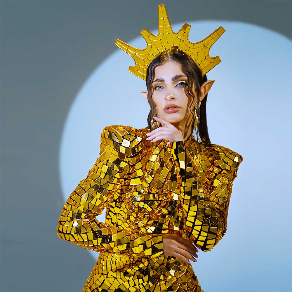 Vestidos Iconicos Trajes Lady Gaga Gaga Coachella 2025 Moda Futurista Ropa  Lady Gaga Gold Mirror Lady Gaga Style Crown By ETERESHOP