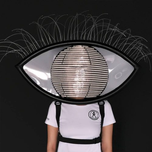 LED-screen-_Eye_-helmet-with-glowing-eyelashes
