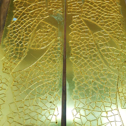 Laser-cut-mirror