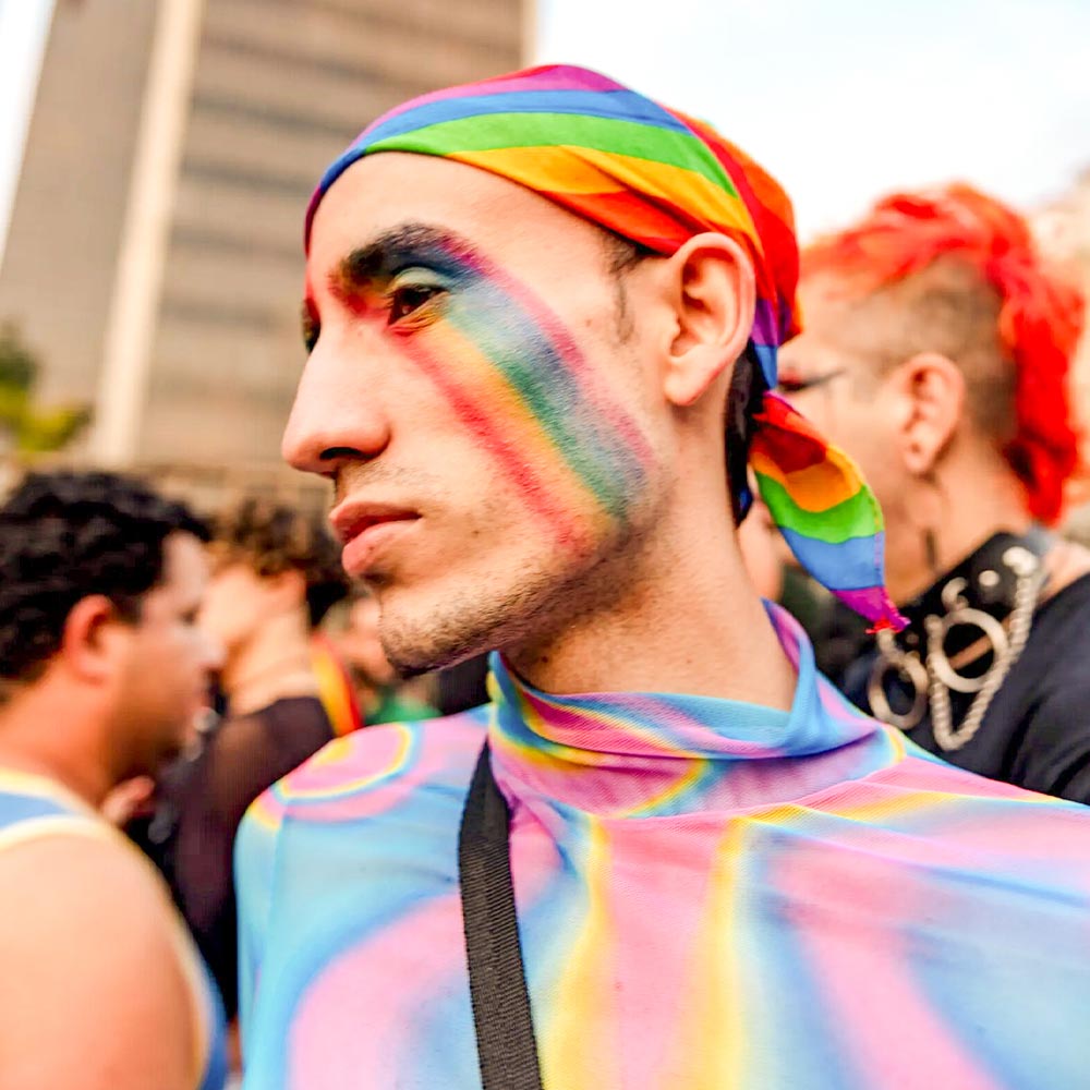 40 outfits from the Pride Parade and 15 costume ideas by ETERESHOP