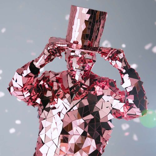 pink-mirror-man-live-statue