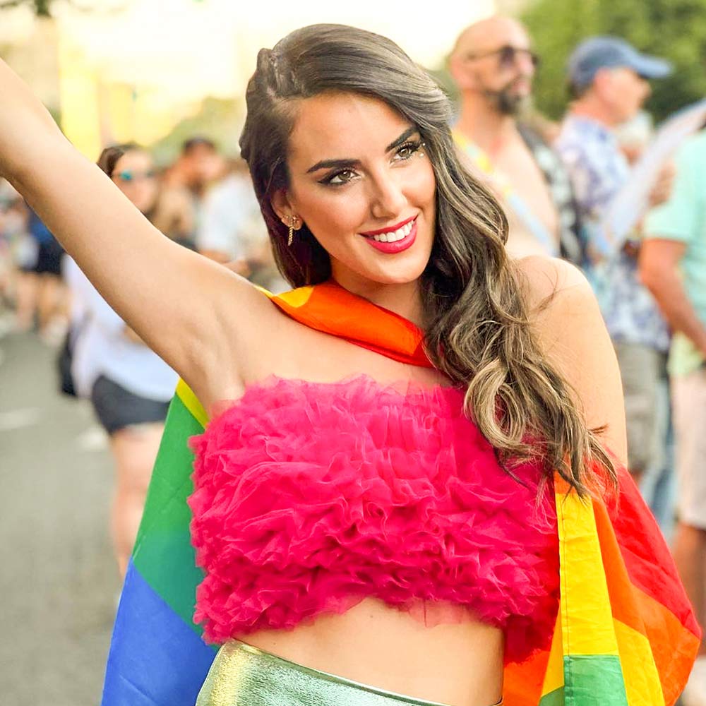 women_s-costume-for-the-pride-festival