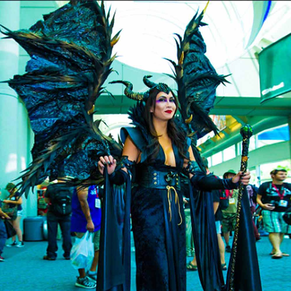 Maleficent-gorgeous-wings-costume