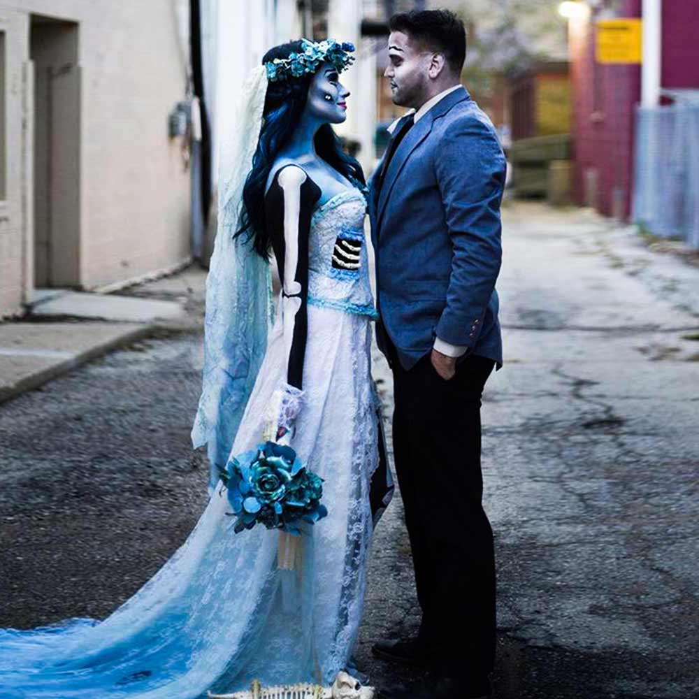 Scary-dead-Bride-and-Groom-Halloween-Costumes