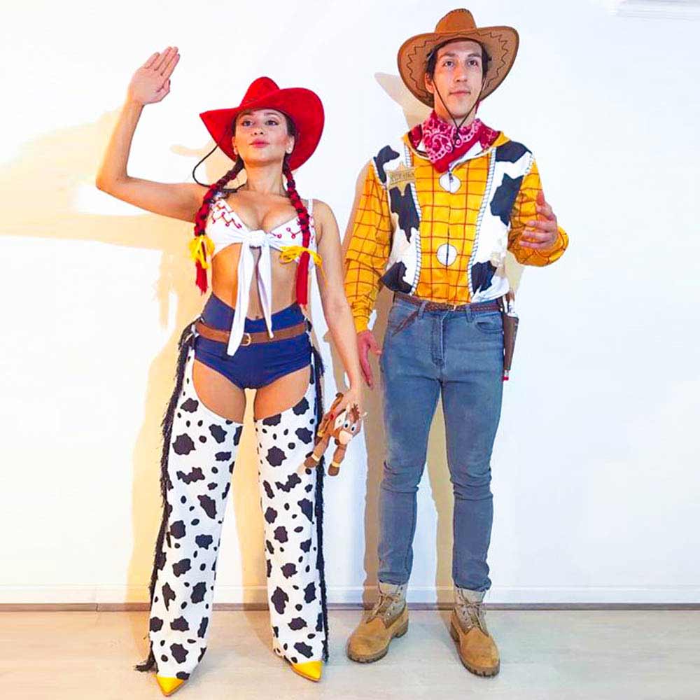 paired-cowboy-costume-for-halloween