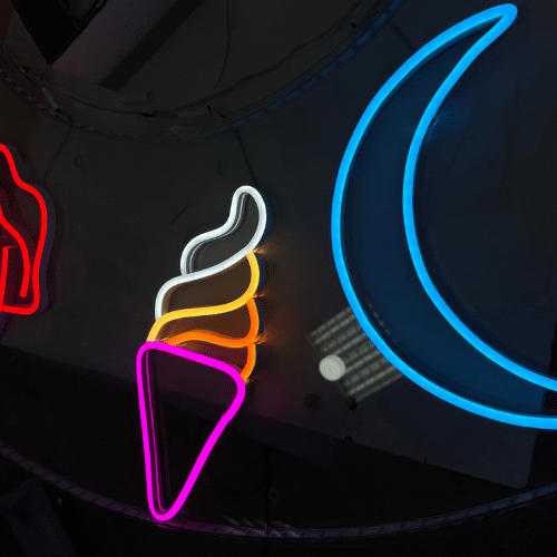 creating-a-neon-walking-table