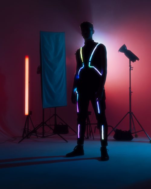 LED-light-up-suit-for-flowboards