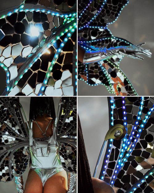 led-wings-suit-from-mirror-details