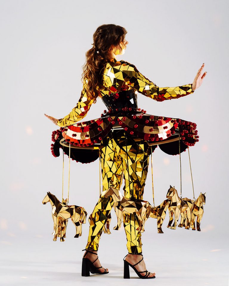 Carnival Custom Women's Mirror Costume with Moving Horses