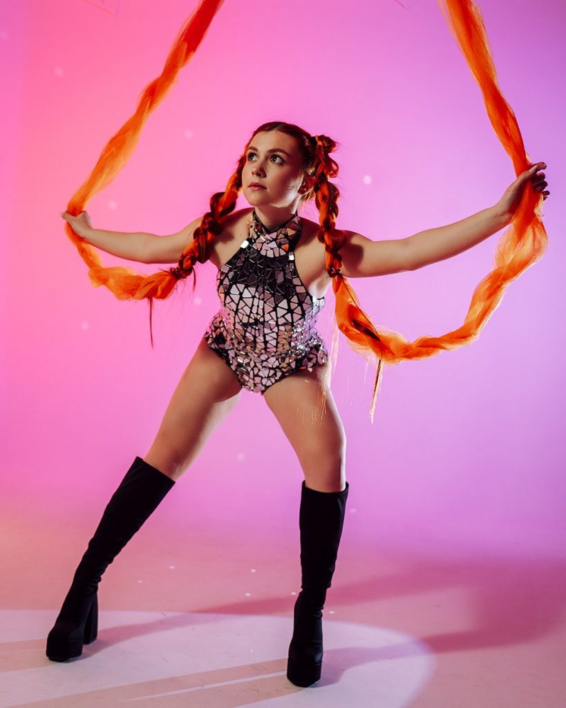 Silver Mirror Bodysuit – Futuristic Crystal Disco Party & festival