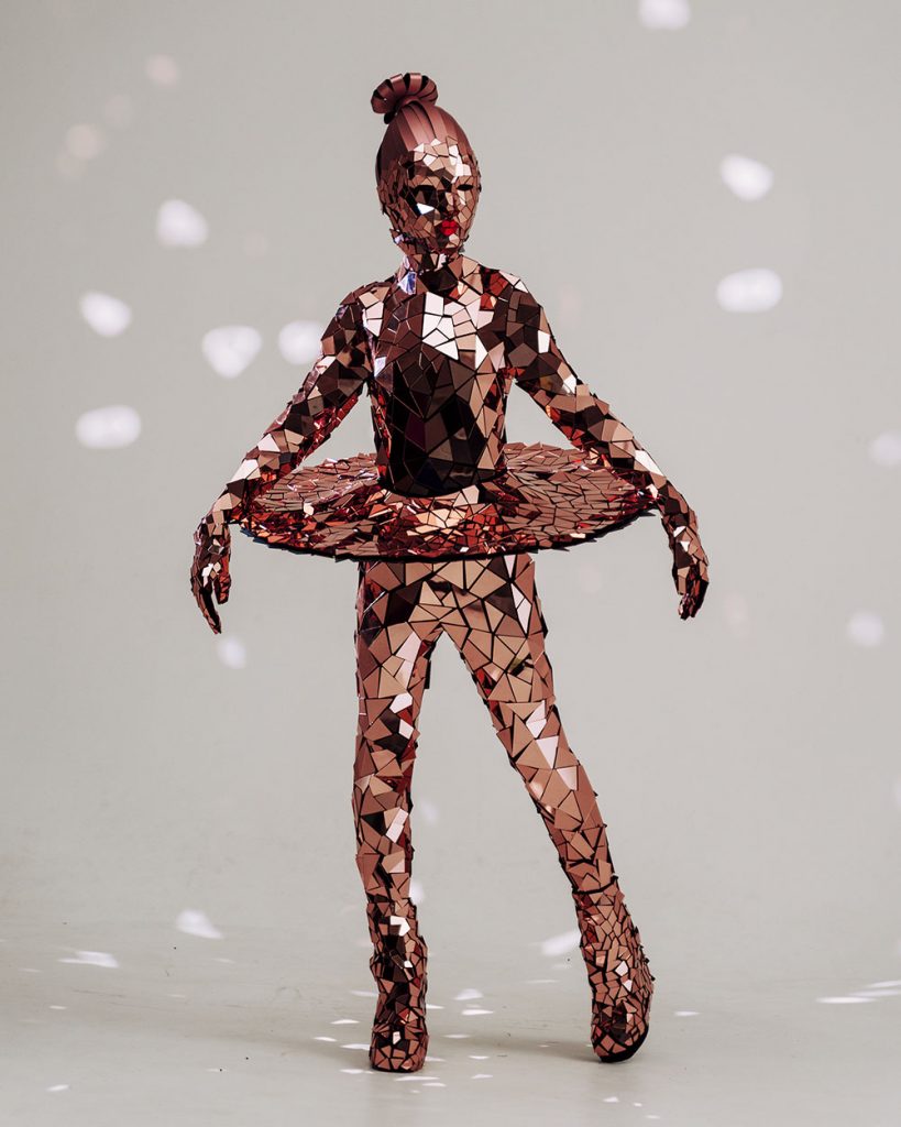 Flexible mirror ballerina costume for performances by